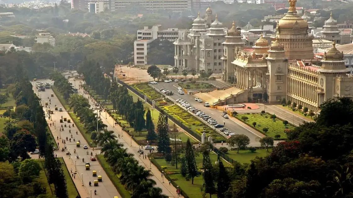 ఉగ్రదాడి ఎఫెక్ట్: జాగ్రత్త పడుతున్న బెంగళూరు