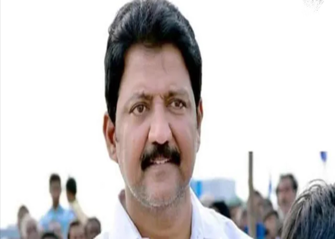 Breaking: వల్లభనేని వంశీకి సీరియస్