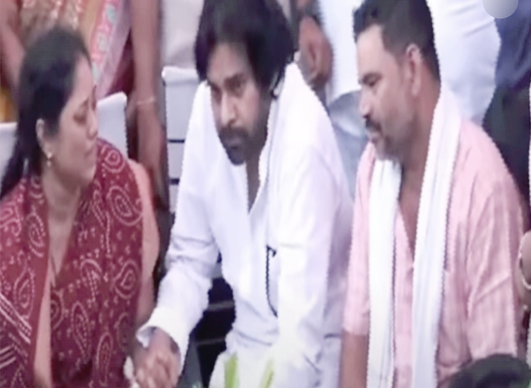 వీర జవాన్ కుటుంబానికి పవన్ కళ్యాణ్ భారీ ఆర్థికసాయం