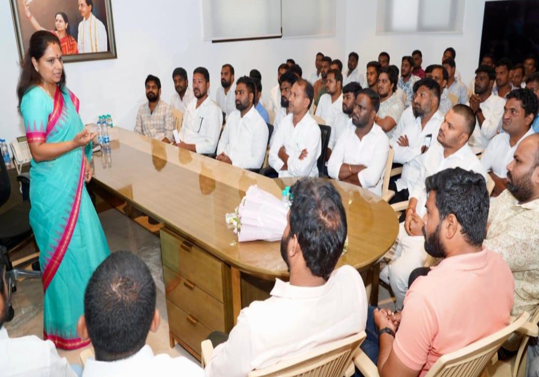సొంత సైన్యంపై కవిత దృష్టి