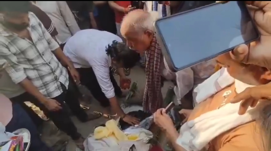 చనిపోయిన ప్రేయసిని పెళ్లాడిన ప్రియుడు