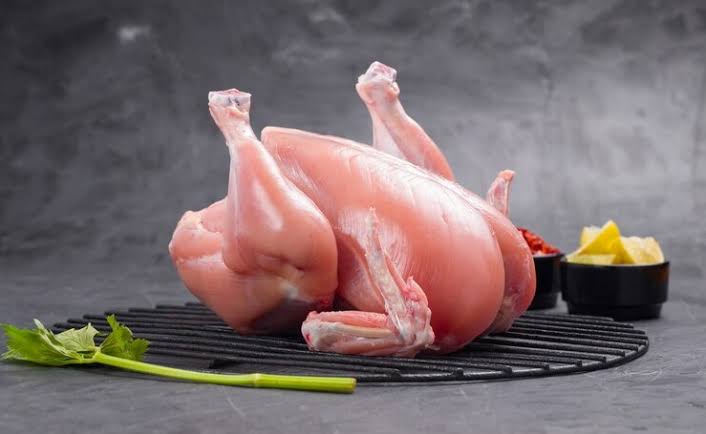 స్కిన్ లెస్ చికెన్ తింటున్నారా? ఇది తప్పక తెలుసుకోండి..