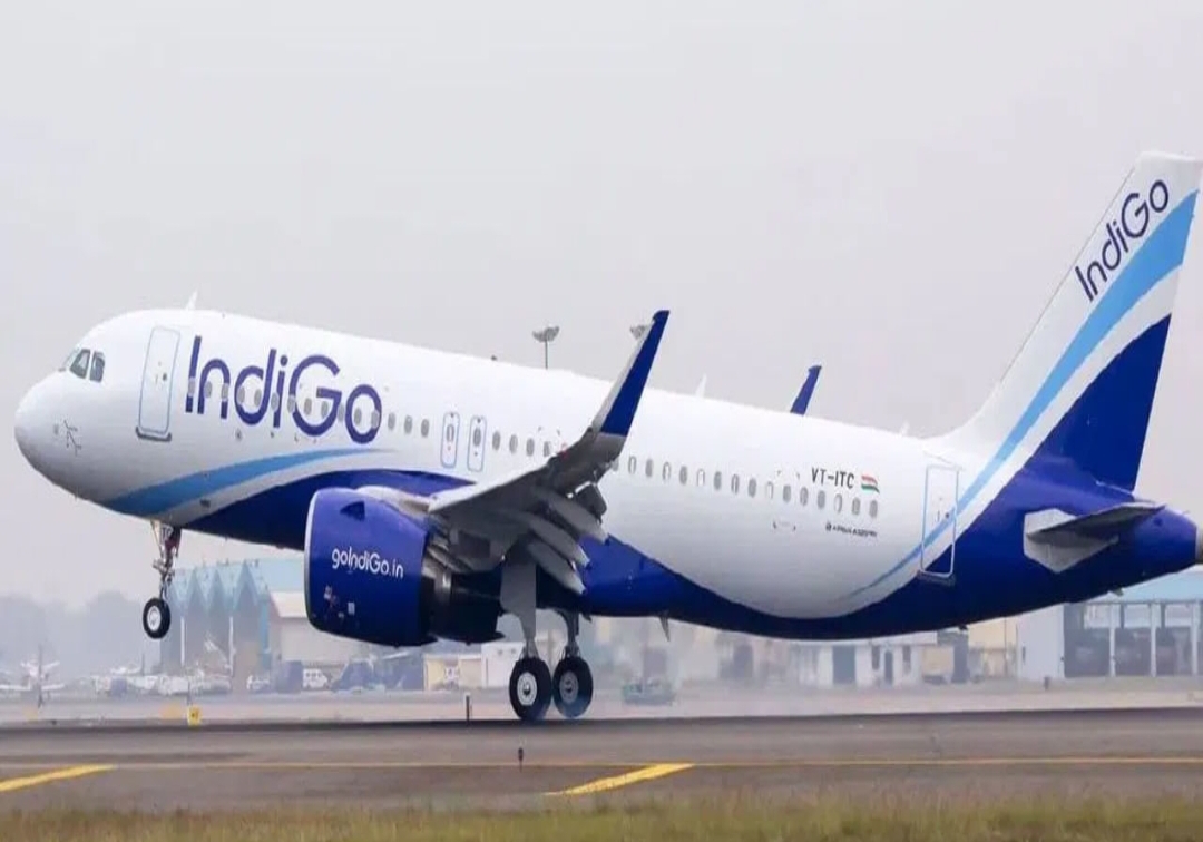 ఇండిగో విమానంలో సాంకేతిక లోపం.. గాల్లోనే..