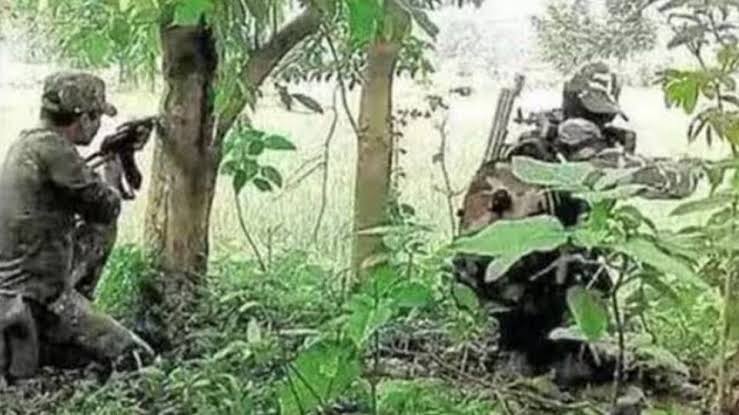 భారీ ఎన్‌కౌంటర్.. ఆరుగురు మృతి 