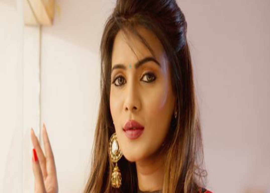 నటి మీరా మిథున్ ను అరెస్టు చేయండి: కోర్టు ఉత్తర్వులు