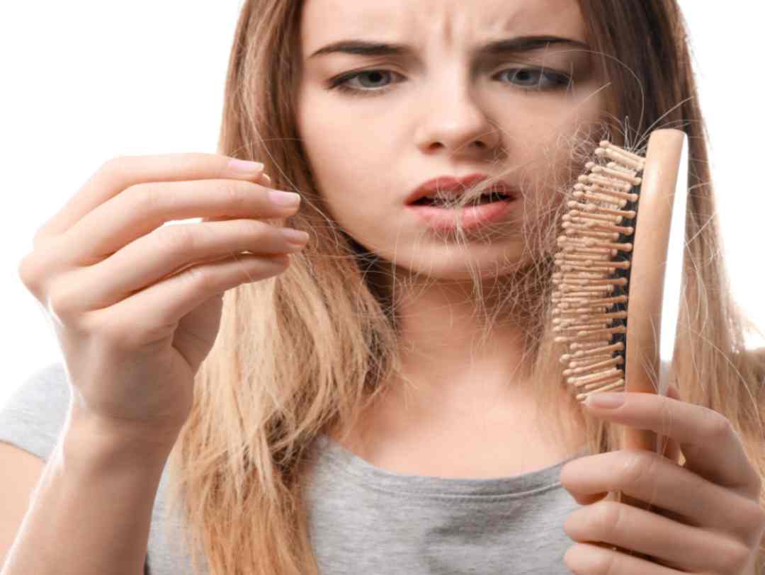 హెయిర్ ఫాల్ ఎక్కువగా అవుతోందా.. ఇలా చేయండి