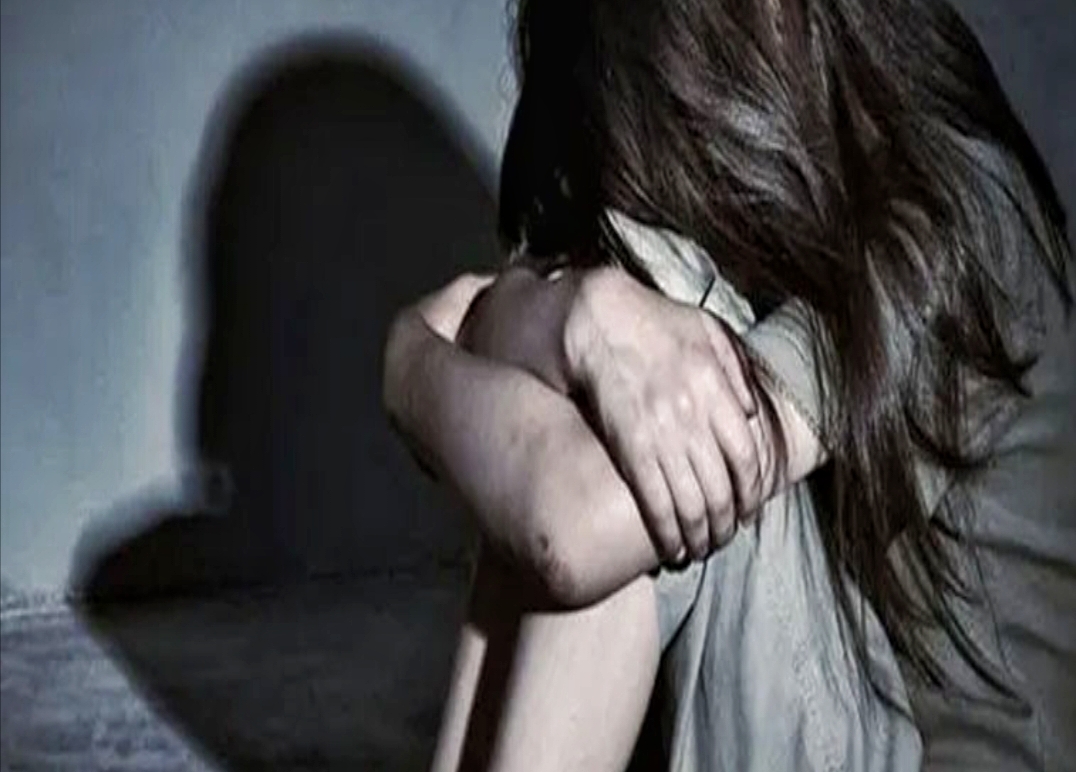 నంద్యాల జిల్లాలో బిడ్డను కన్న పదో తరగతి బాలిక.. షాకింగ్ విషయాలు