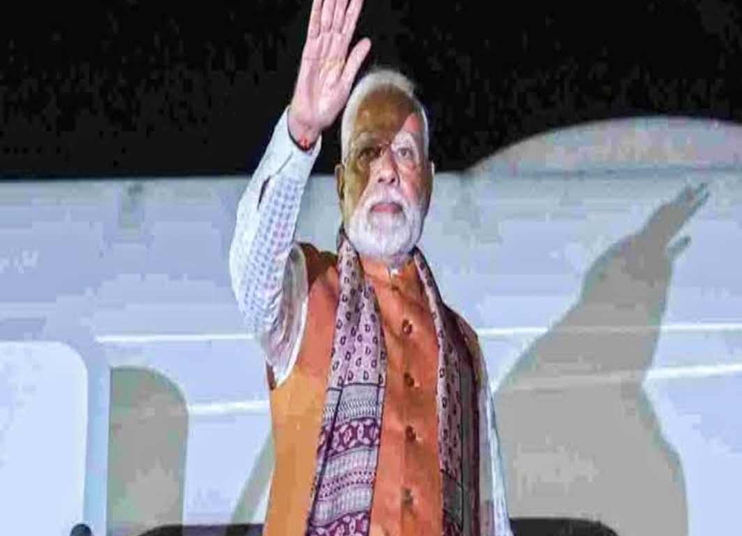 విదేశీ పర్యటనకు బయల్దేరిన ప్రధాని మోడీ