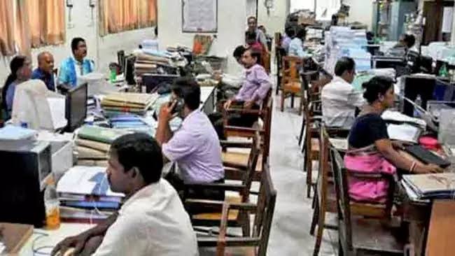 ఉద్యోగుల సమస్యలపై ప్రభుత్వం దృష్టి