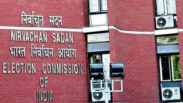 బీహార్ ఓటర్ల జాబితాపై ఈసీ వివరణ