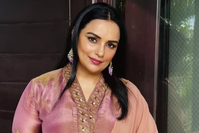 మలయాళ మూవీ ఆర్టిస్ట్స్ అసోసియేషన్ ప్రెసిడెంట్ గా శ్వేతా మేనన్