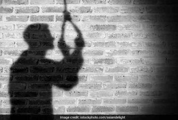 ఆస్పత్రి బాత్రూమ్‌లో కరోనా సోకిన మహిళా ఆత్మహత్య
