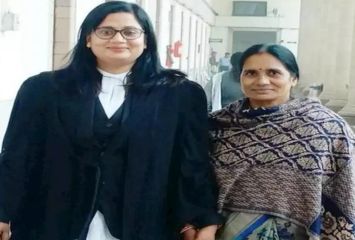 నిర్భయ కేసు వాదించిన ఈ లాయర్ ఎంత ఫీజు తీసుకుందో తెలుసా?