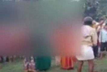 ముగ్గురు మహిళల అర్ధనగ్న ఊరేగింపు.