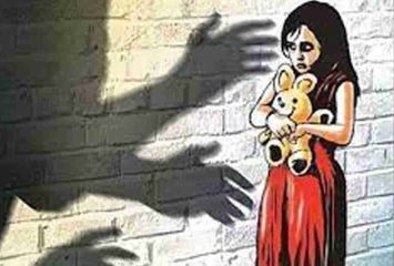 కసాయి తండ్రి: కన్న కూతురిపై లైంగిక దాడి