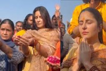 హీరోయిన్ పవిత్ర స్నానం.. అభిమానుల అతి
