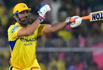 ధోనీపై మాజీ క్రికెటర్ తీవ్ర విమర్శలు