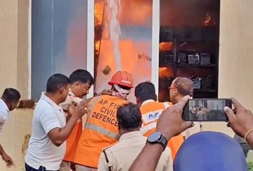 ఏపీ సచివాలయంలో అగ్నిప్రమాదం