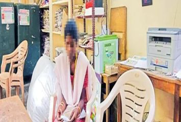 సెలవులకు ఇంటికి వస్తే.. బలవంతంగా పెళ్లి చేసేశారు