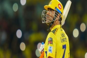 సరికొత్త రికార్డు సాధించిన ధోని