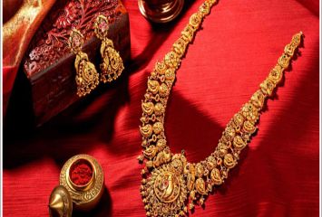 మళ్లీ తగ్గిన బంగారం ధరలు