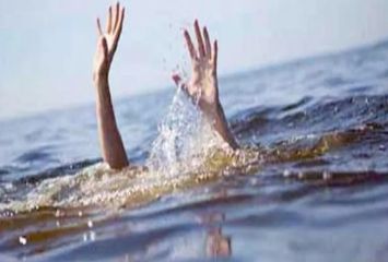 నదిలో ఎనిమిది మంది యువకులు గల్లంతు