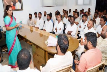 సొంత సైన్యంపై కవిత దృష్టి