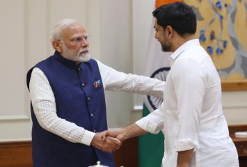 ప్రధానితో నారా లోకేష్ భేటీ