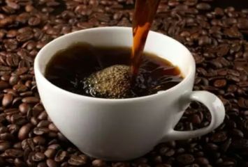 నెల రోజులపాటు పాలు కలిపిన టీ ఆపేస్తే..