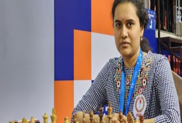 కోనేరు హంపి అరుదైన ఘనత