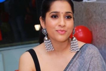 చాలా ఇబ్బందుల్లో ఉన్నాను: రష్మి