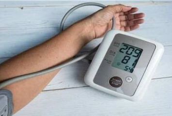 బీపీ పెరగడానికి కారణాలు.. నివారణ చిట్కాలు