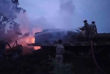 Breaking: తెలంగాణలో ఘోర రోడ్డు ప్రమాదం.. ముగ్గురు సజీవ దహనం