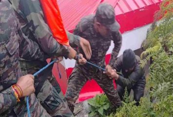 ఉత్తర కాశీలో జల ప్రళయం.. రంగంలోకి ఇండియన్ ఆర్మీ 