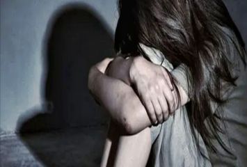 నంద్యాల జిల్లాలో బిడ్డను కన్న పదో తరగతి బాలిక.. షాకింగ్ విషయాలు