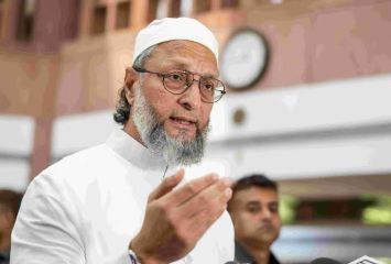 రేపు మాంసం దుకాణాలు బంద్.. ఎంఐఎం అధ్యక్షుడు తీవ్ర విమర్శలు